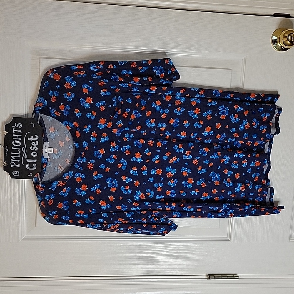 Eyeshadow Medium Printed Floral Top Short Sleeve Blue Red